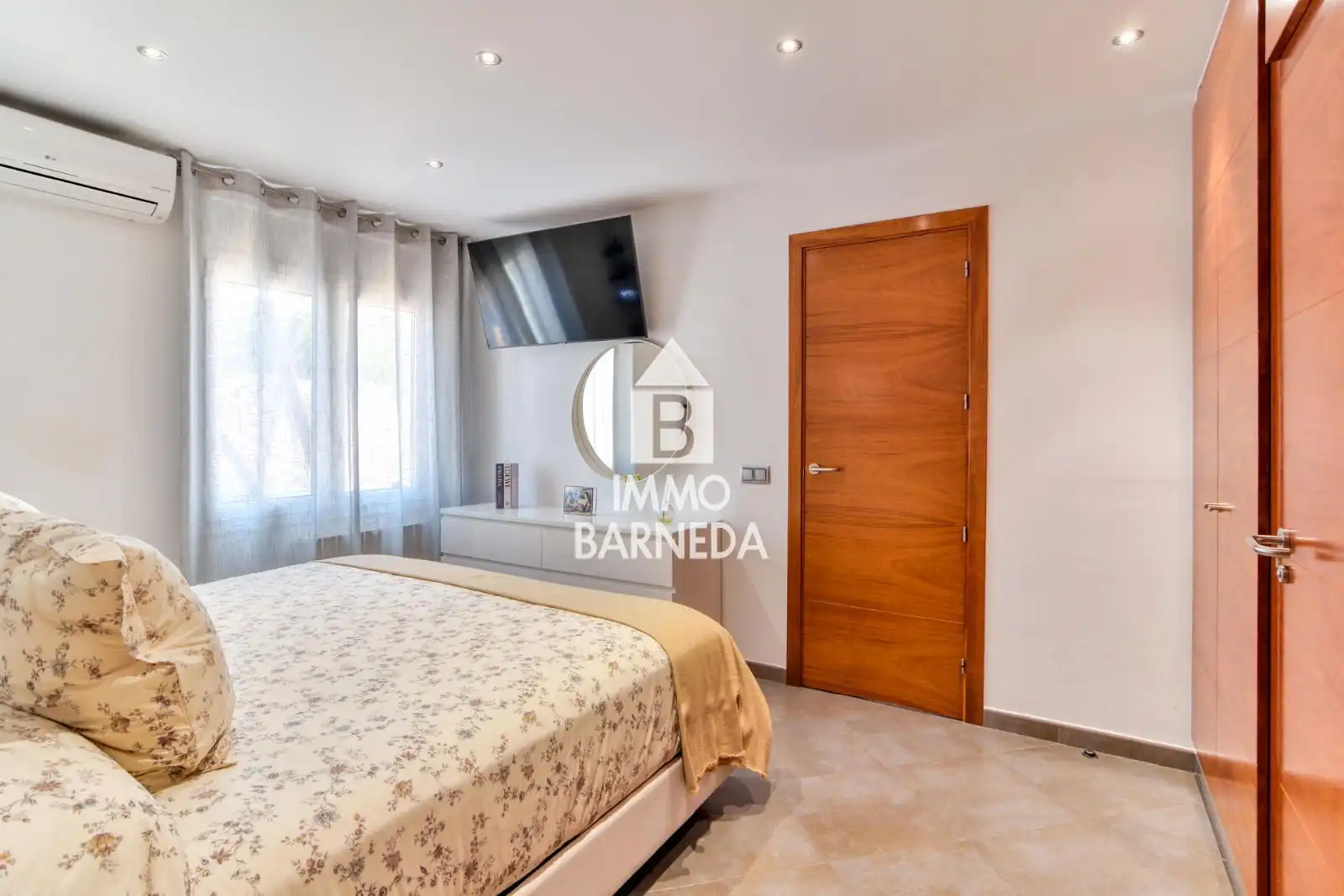 Dormitori de Casa o xalet en venda en Roses amb Aire condicionat, Calefacció i Jardí privat