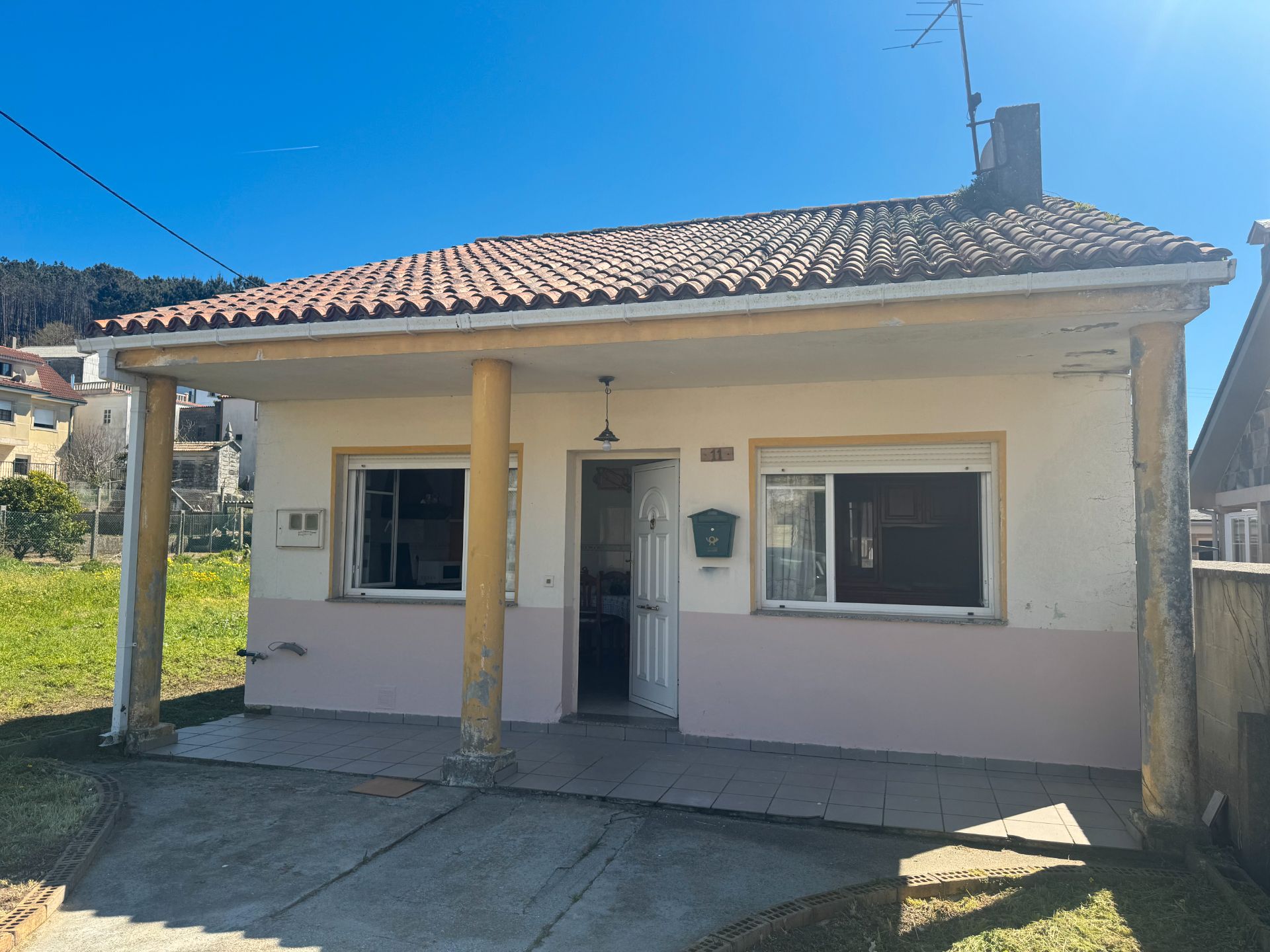 Exterior view of House or chalet for sale in Muros  with Private garden and Furnished