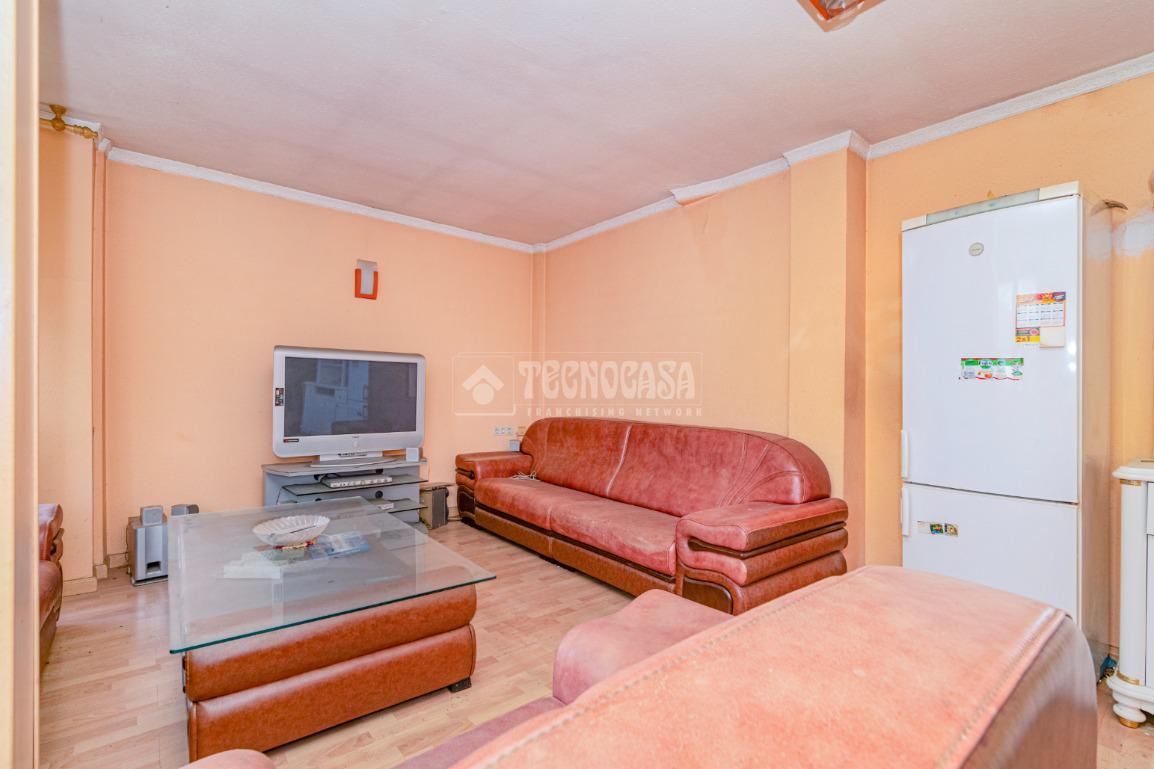 Living room of Flat for sale in  Granada Capital  with Heating