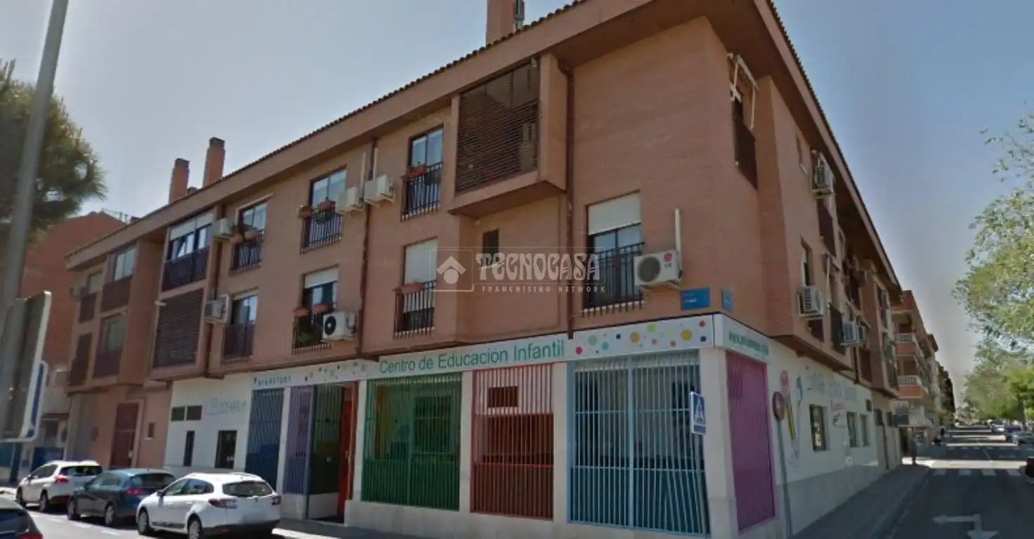 Vista exterior de Garatge en venda en Leganés