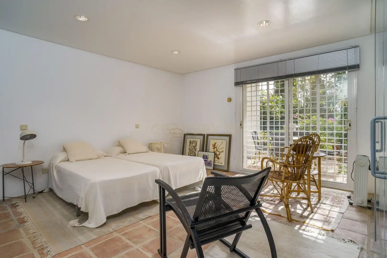 Dormitori de Casa o xalet en venda en Mijas amb Aire condicionat, Jardí privat i Traster