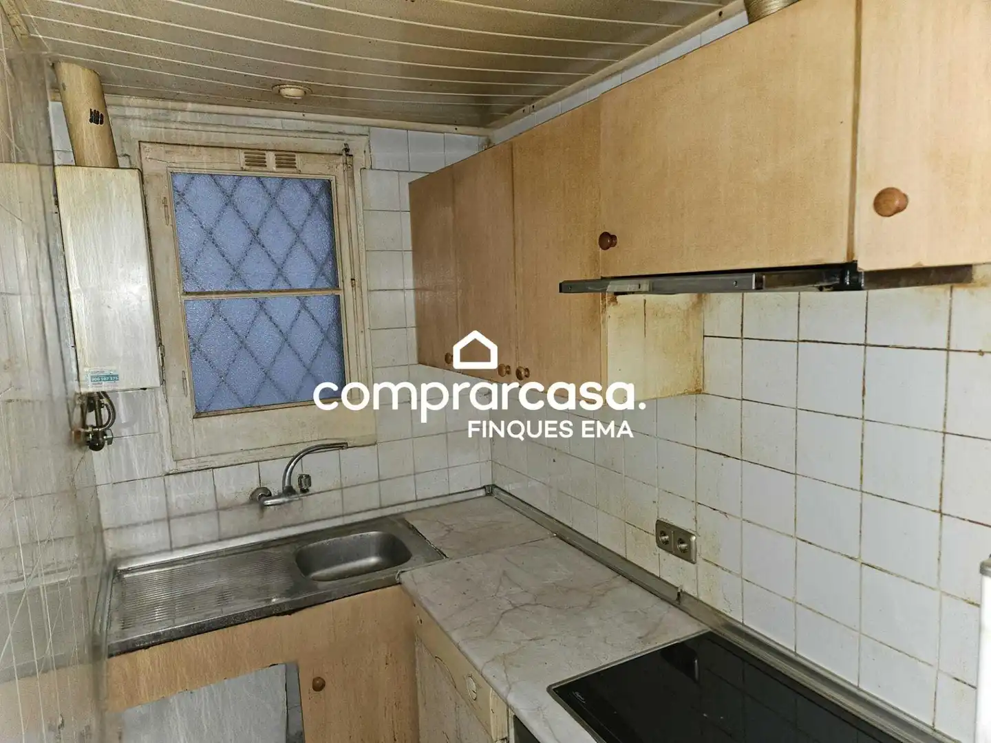 Cocina de Piso en venta en Barcelona con Balcón