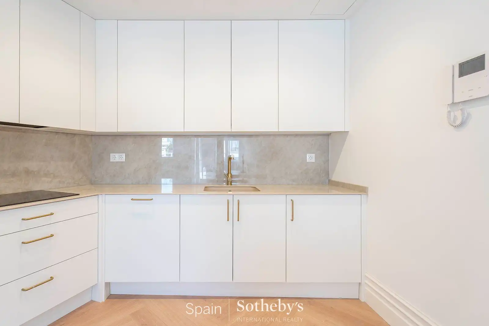 Cocina de Ático en venta en Madrid con Aire acondicionado, Calefacción y Terraza