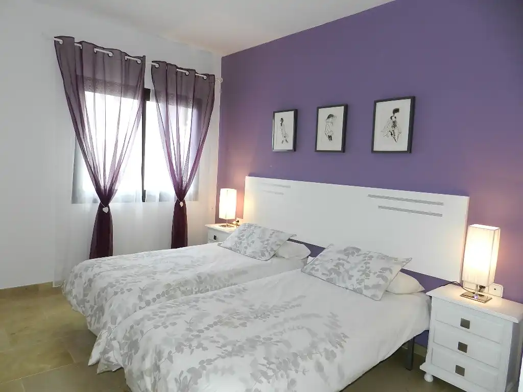Dormitori de Apartament en venda en Manilva amb Aire condicionat, Terrassa i Traster
