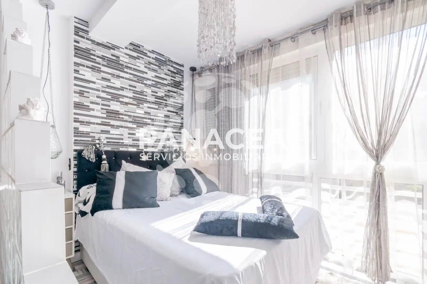 Vivienda con piscina en venta en Solymar, imagen 7
