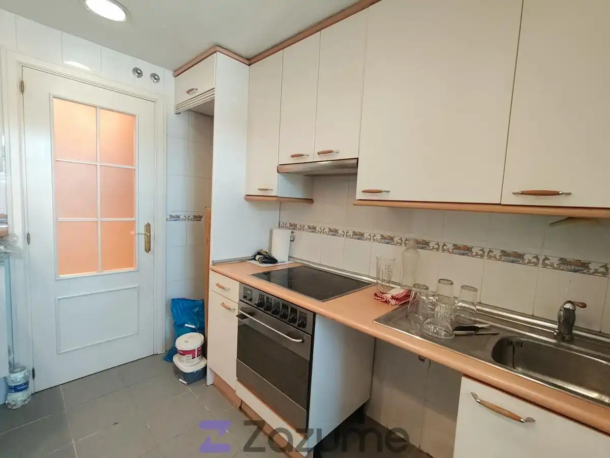 Küche von Wohnung zur Miete in Usera