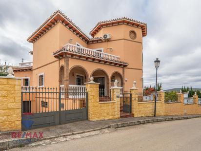 Exterior view of House or chalet for sale in Villanueva del Trabuco  with Air Conditioner, Terrace and Balcony