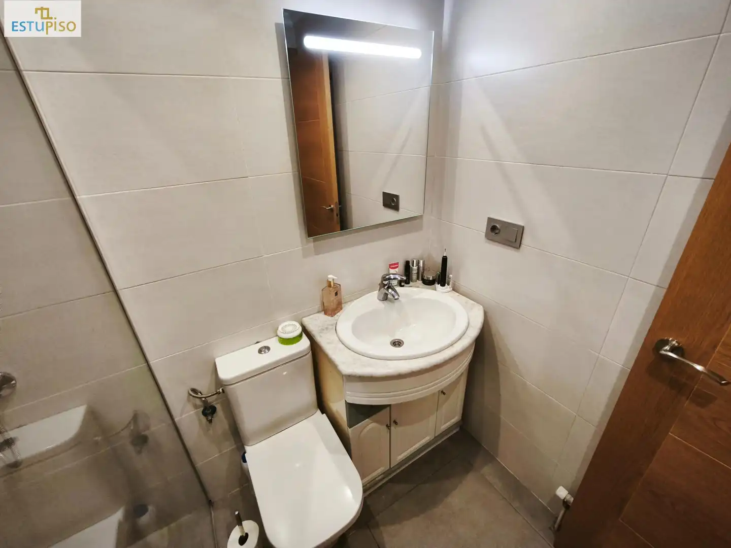 Badezimmer von Wohnung zum Verkauf in Vitoria - Gasteiz mit Heizung, Abstellraum und Möbliert