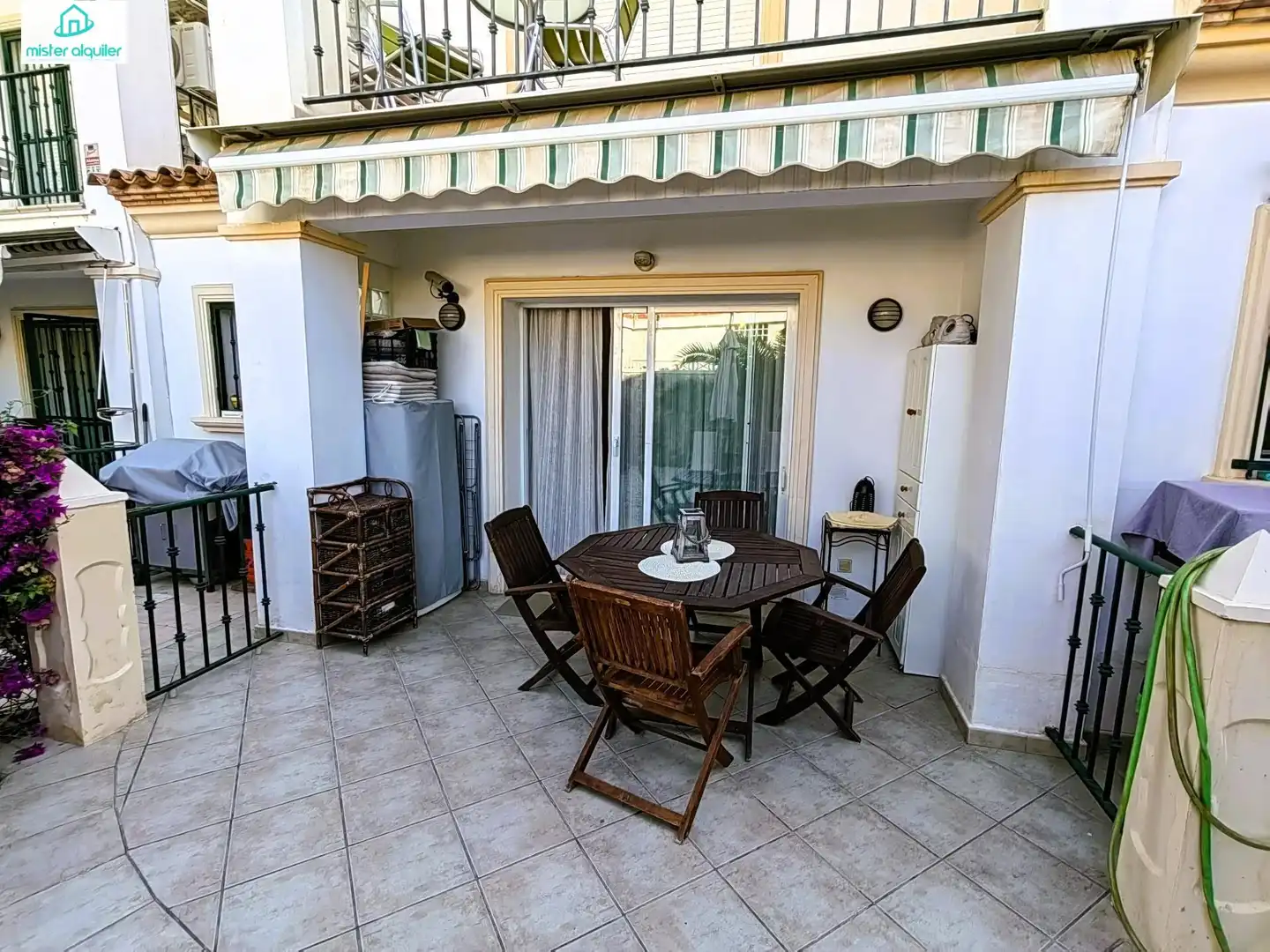 Terrassa de Casa o xalet de lloguer en El Campello amb Aire condicionat, Calefacció i Jardí privat
