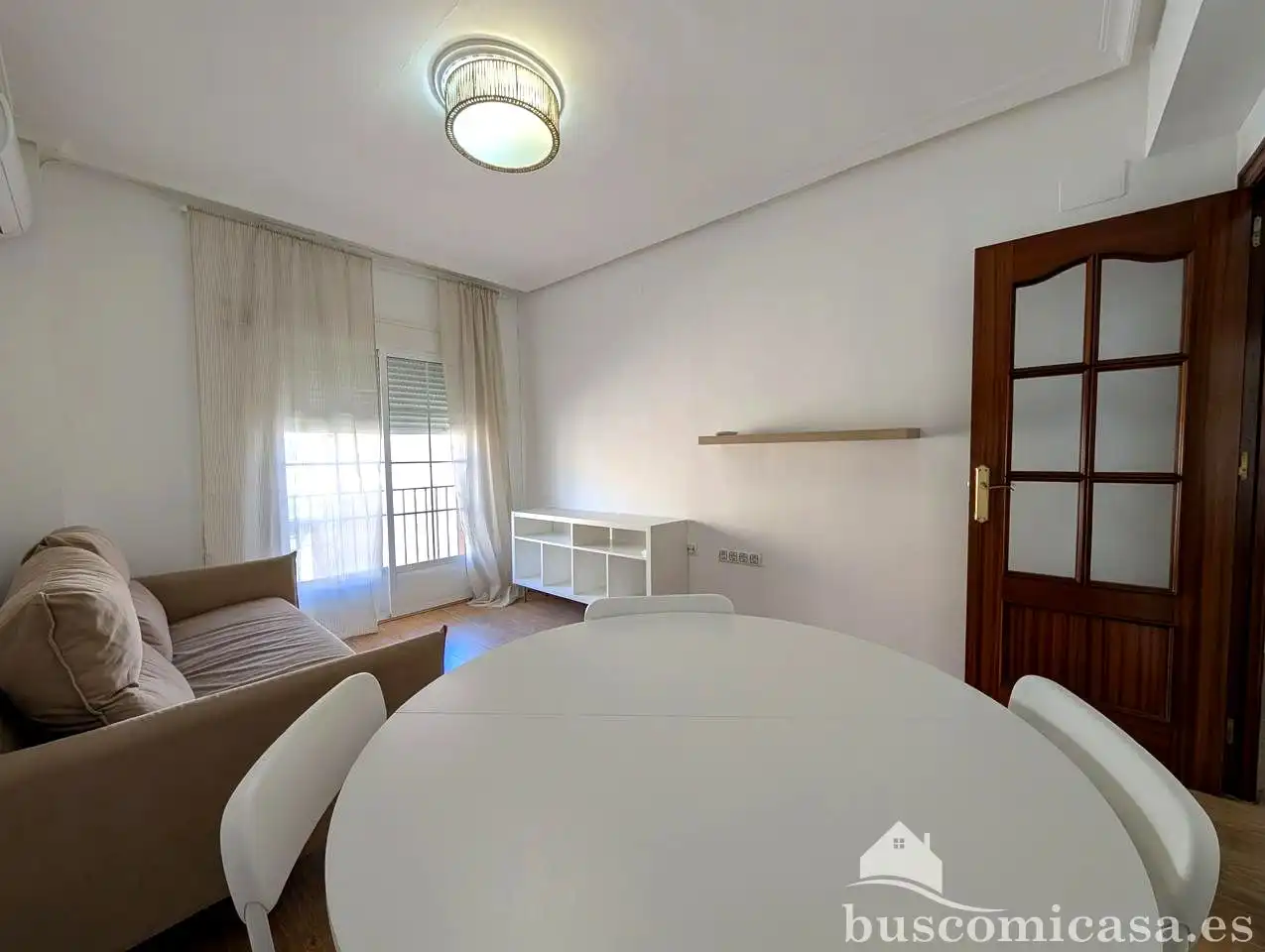 Sala d'estar de Pis de lloguer en Linares amb Aire condicionat, Moblat i Balcó