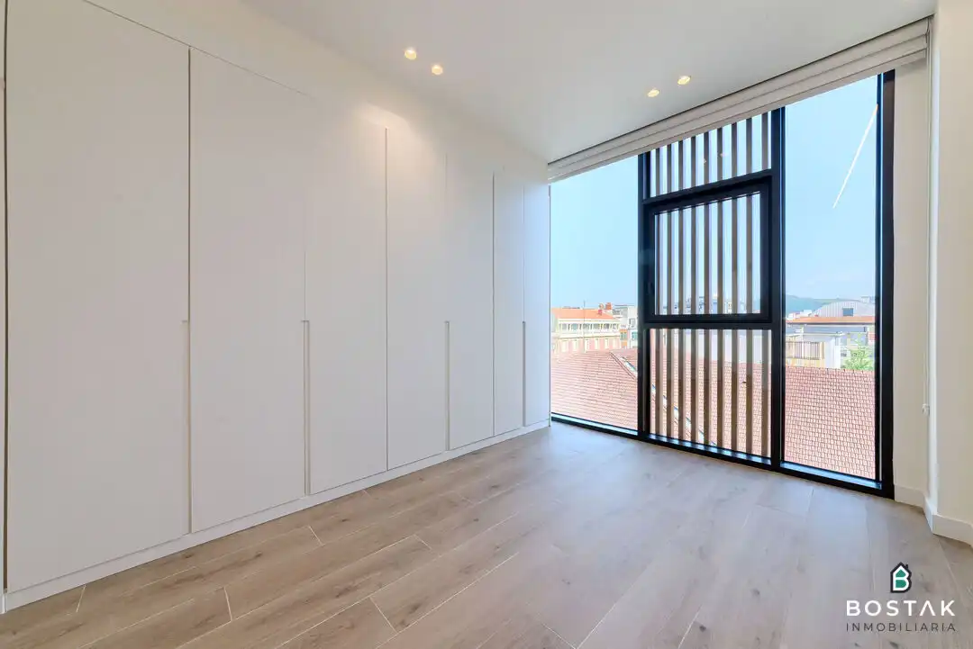 Habitación de Piso de alquiler en Bilbao  con Calefacción y Terraza