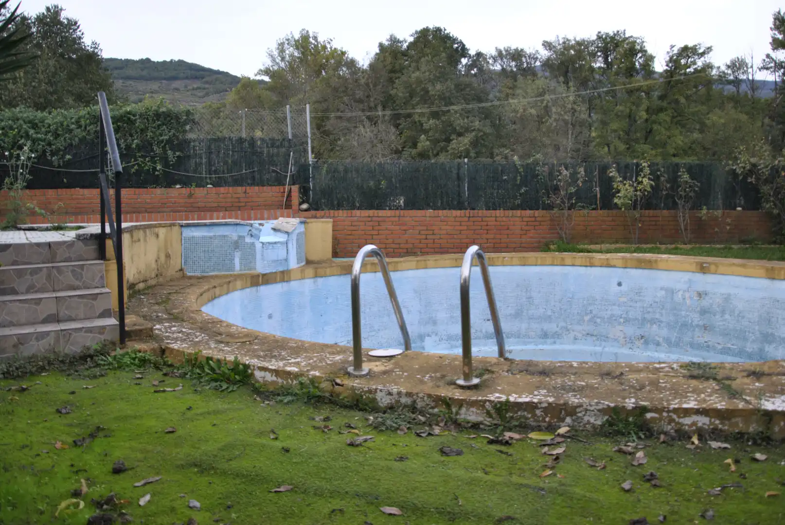 Swimming pool of Houses for sale in Casas del Castañar  with Heating, Private garden and Terrace