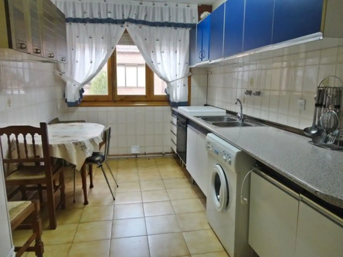 Kitchen of Houses for sale in Salas de los Infantes  with Heating and Private garden
