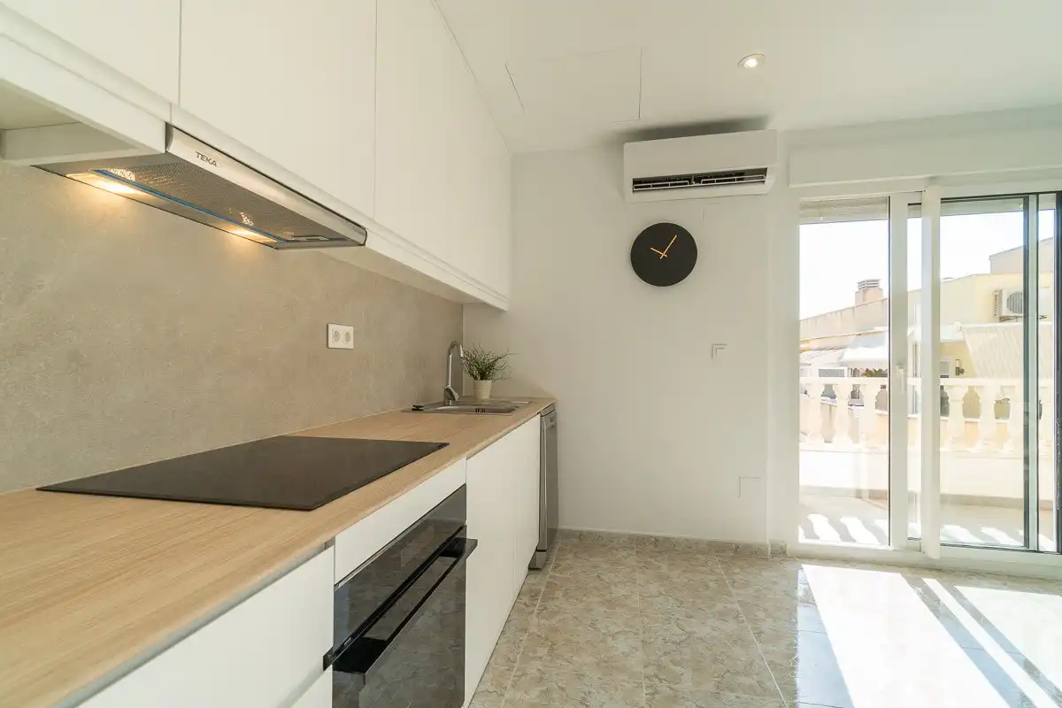 Apartamento con ascensor en venta en La Mata, imagen 18