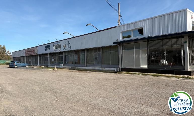 Außenansicht von Geschaftsraum zum Verkauf in Roses mit Klimaanlage und Möbliert