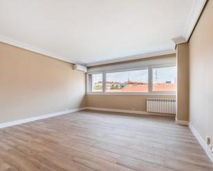 Living room of Flat to rent in  Madrid Capital  with Air Conditioner, Heating and Terrace
