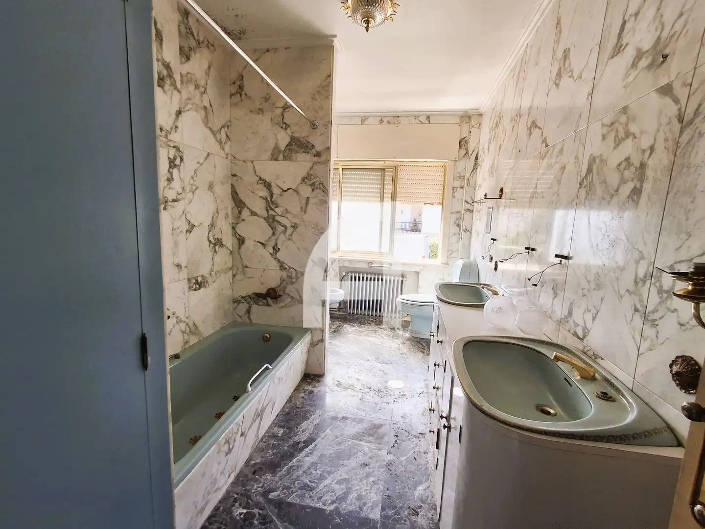 Baño de Casa o chalet en venta en Vigo  con Calefacción y Alarma