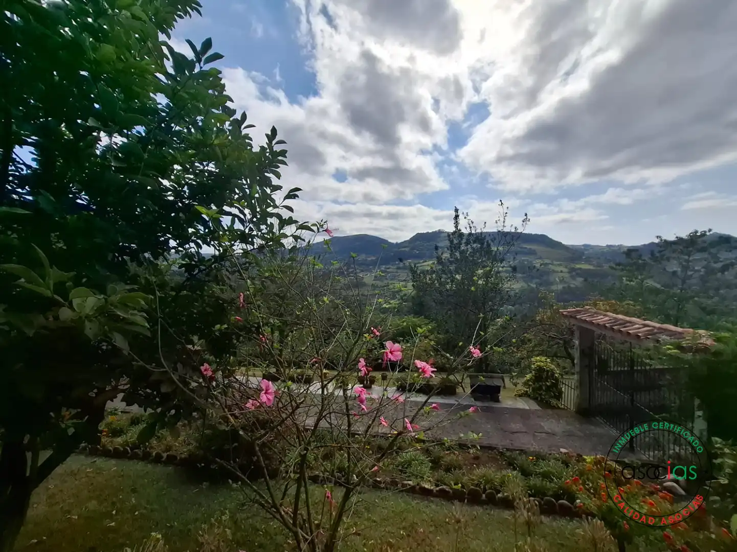 Vista exterior de Casa o chalet en venta en Gijón  con Jardín privado, Terraza y Trastero