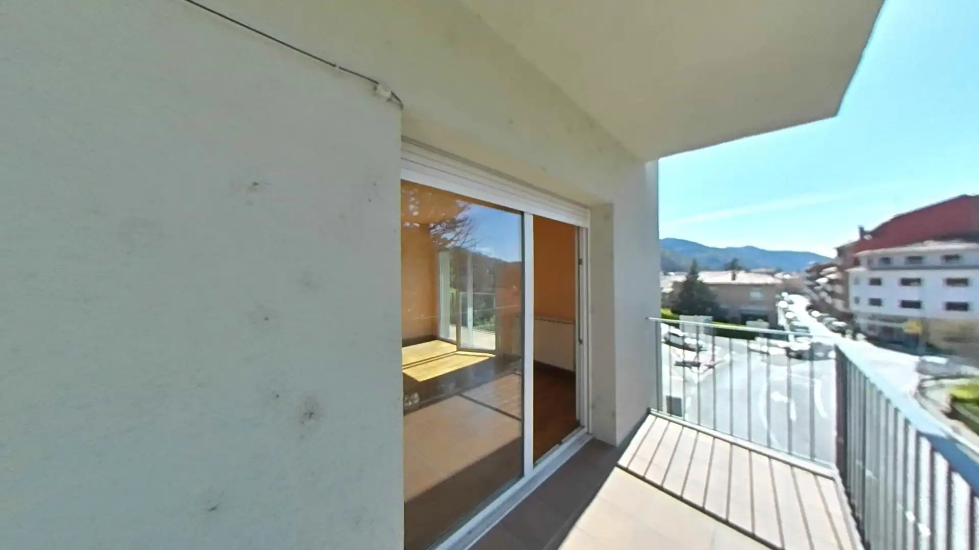 Terraza de Piso en venta en Sant Joan de les Abadesses con Calefacción, Terraza y Trastero
