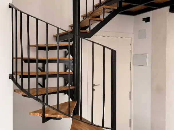Loft zur Miete in Paterna mit Klimaanlage, Parkett und Möbliert