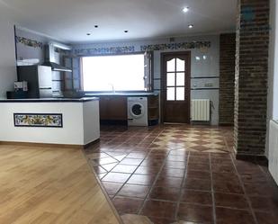 Kitchen of Flat to rent in  Valencia Capital  with Air Conditioner, Heating and Terrace