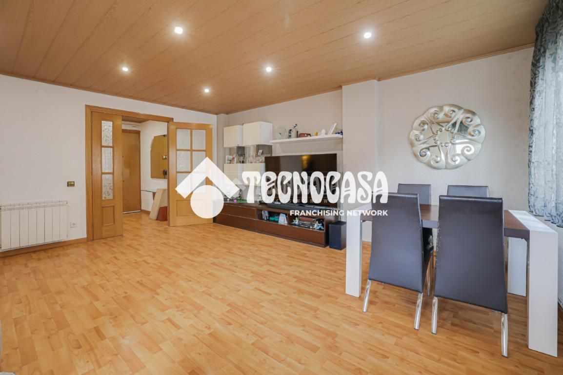Pis en venda en Sant Adrià de Besòs amb Aire condicionat, Parquet i Balcó