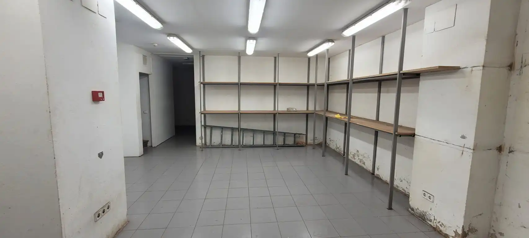 Local comercial en venta en Carrer de Viladomat, imagen 12