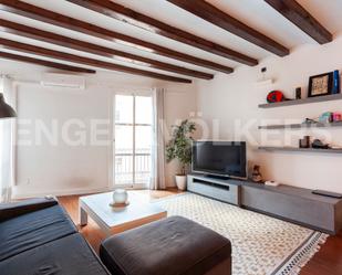 Sala d'estar de Apartament en venda en  Barcelona Capital amb Aire condicionat i Balcó