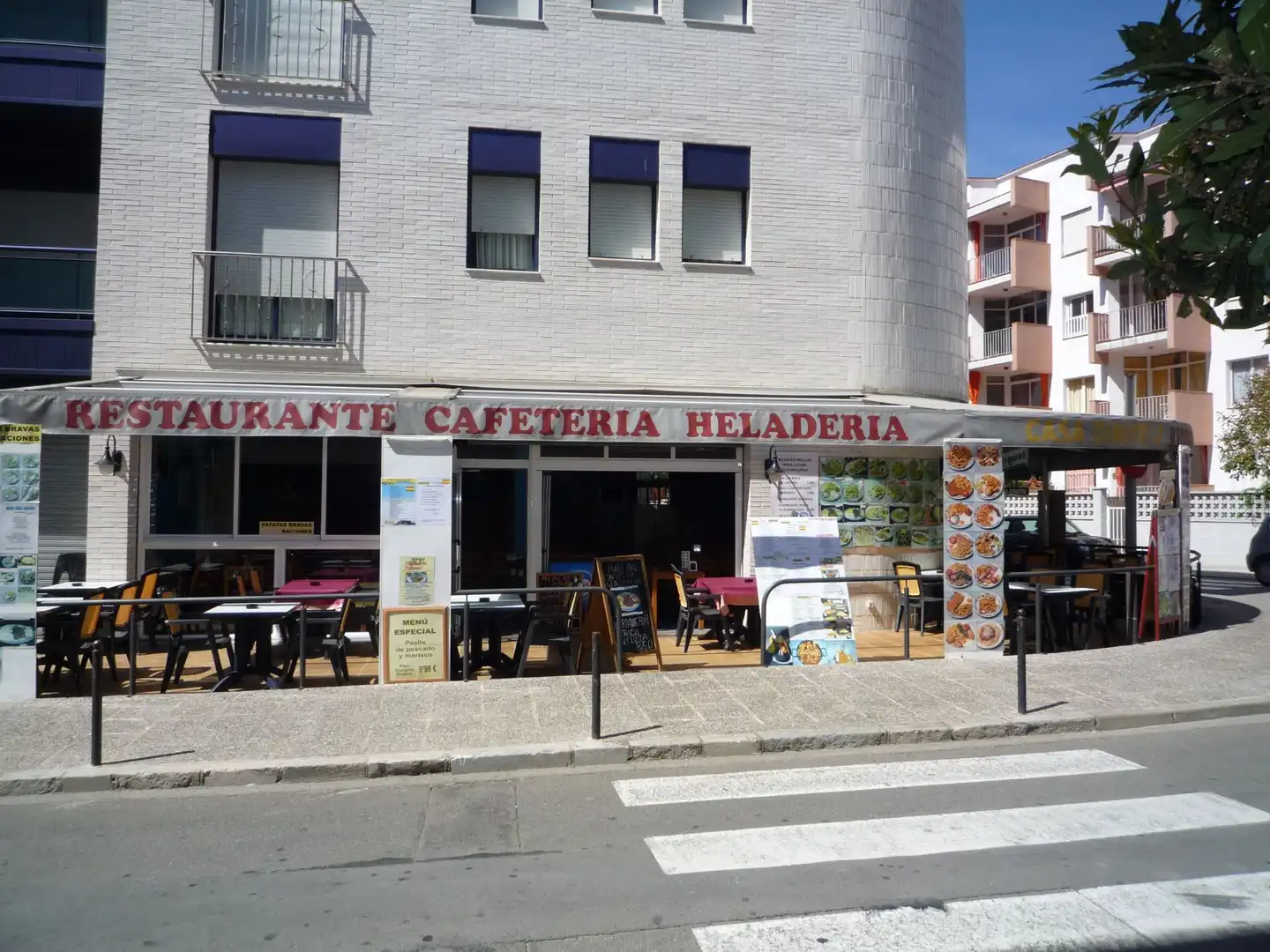 Geschaftsraum zum Verkauf in Tossa de Mar mit Klimaanlage, Terrasse und Möbliert