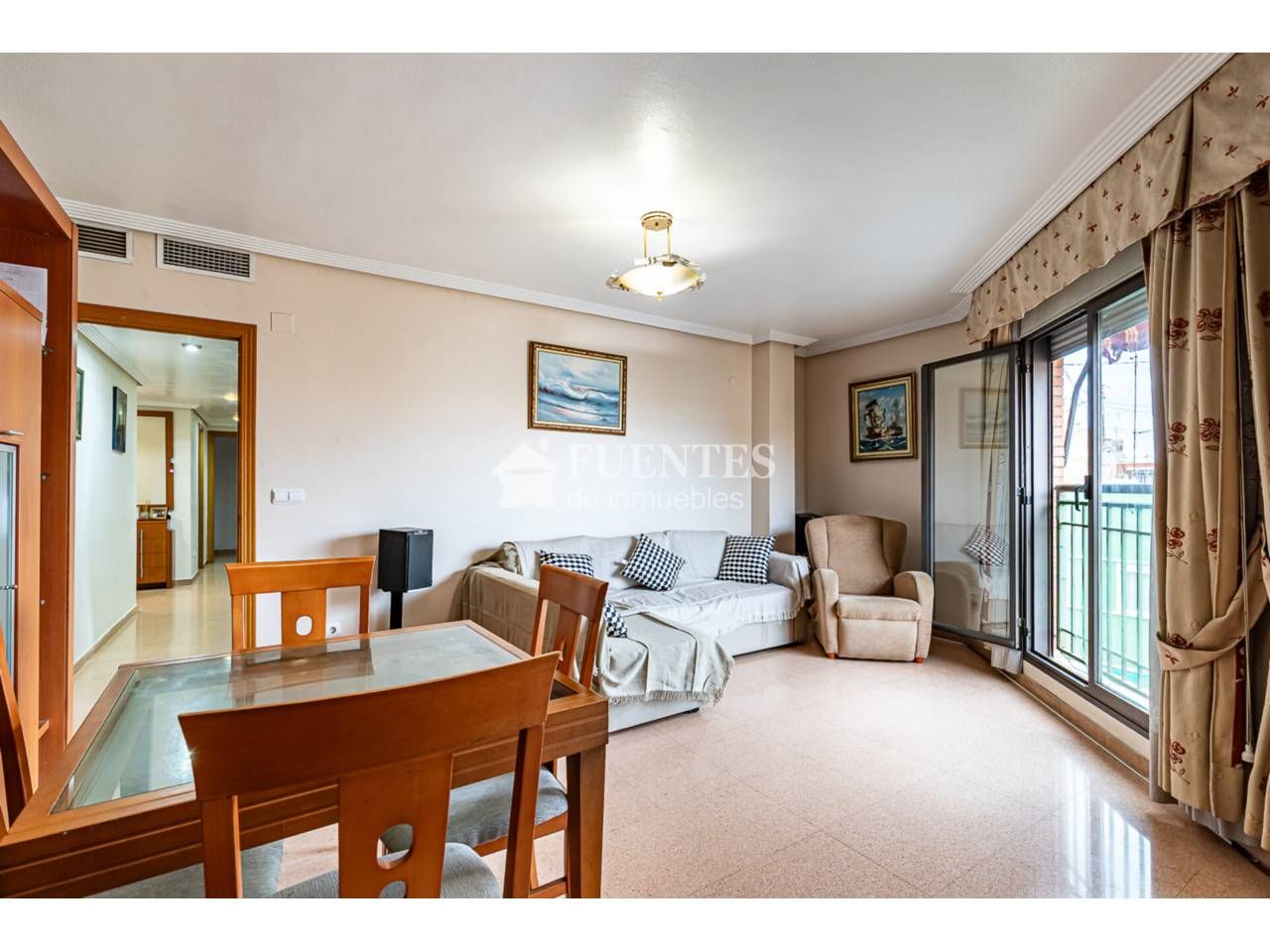 Living room of Flat for sale in Alicante / Alacant  with Air Conditioner and Storage room