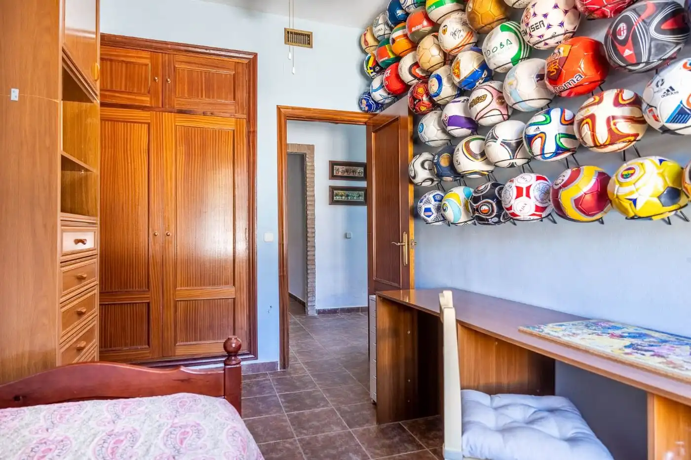 Habitación de Casa o chalet en venta en Carmona con Aire acondicionado, Jardín privado y Trastero