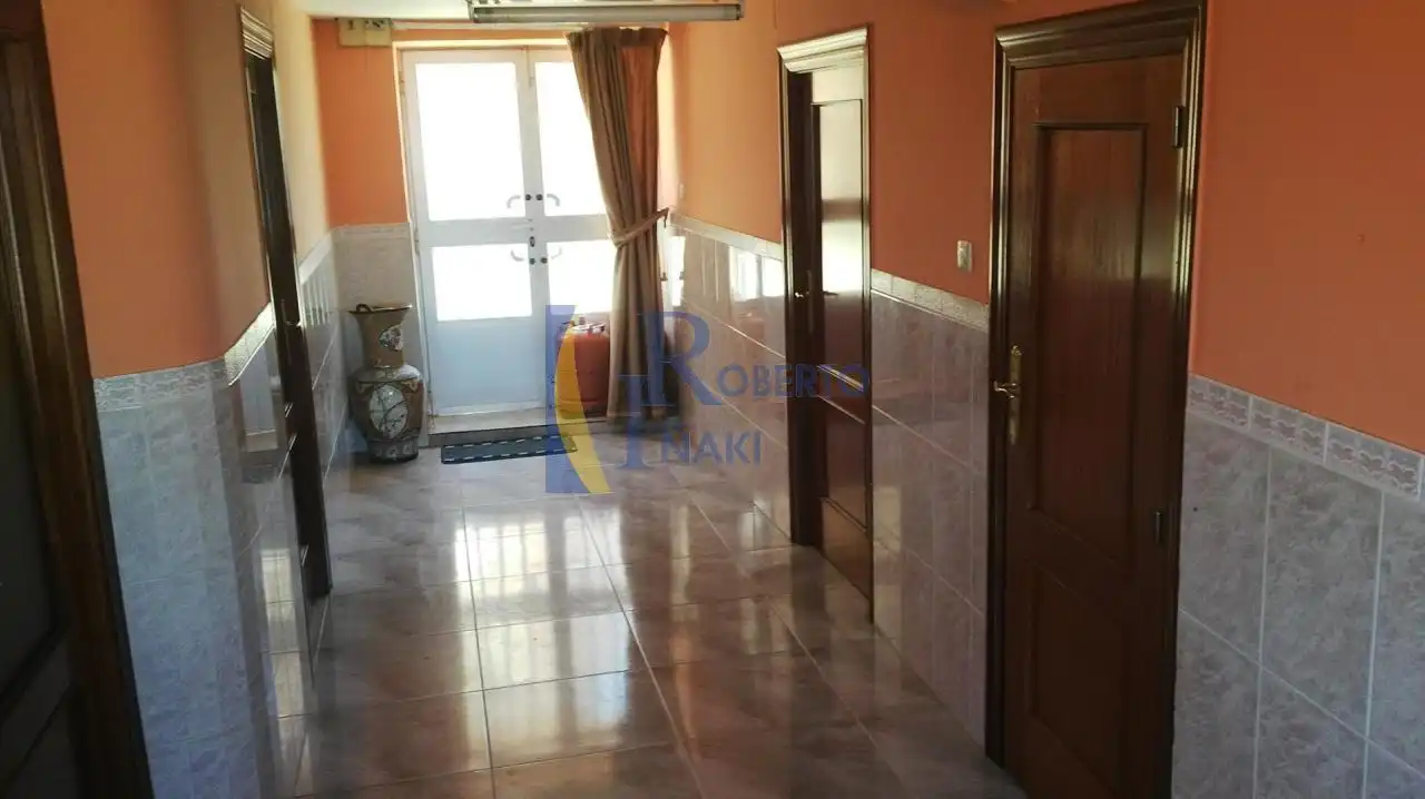 House with garden for sale in Pajares de los Oteros, imagen 8