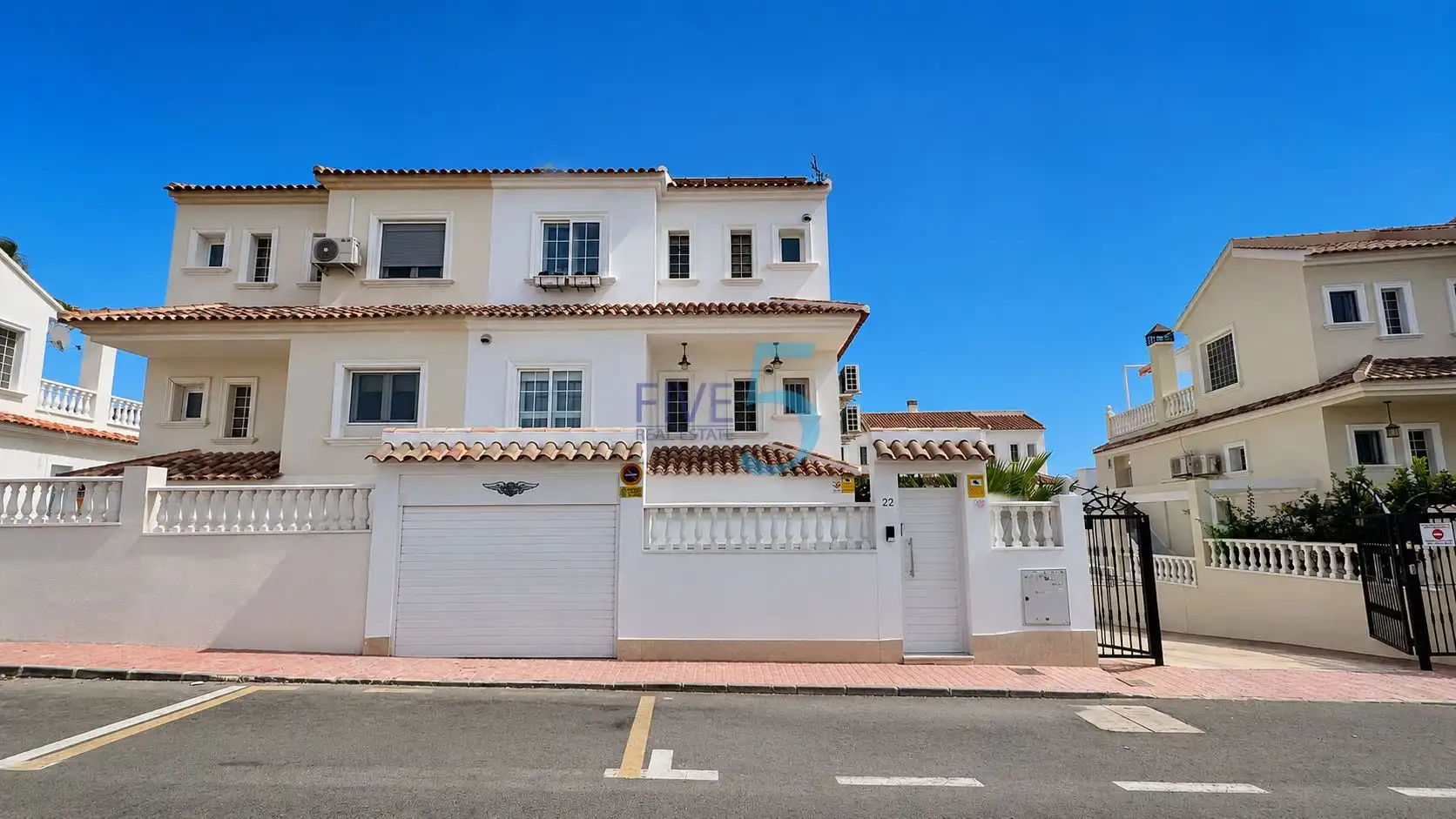 Reihenhaus mit Terrasse zum Verkauf in Playa de los Locos, imagen 36