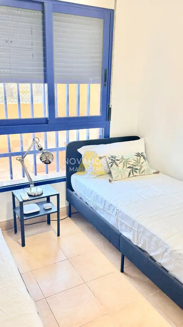 Dormitori de Apartament en venda en Cartagena amb Aire condicionat, Terrassa i Piscina