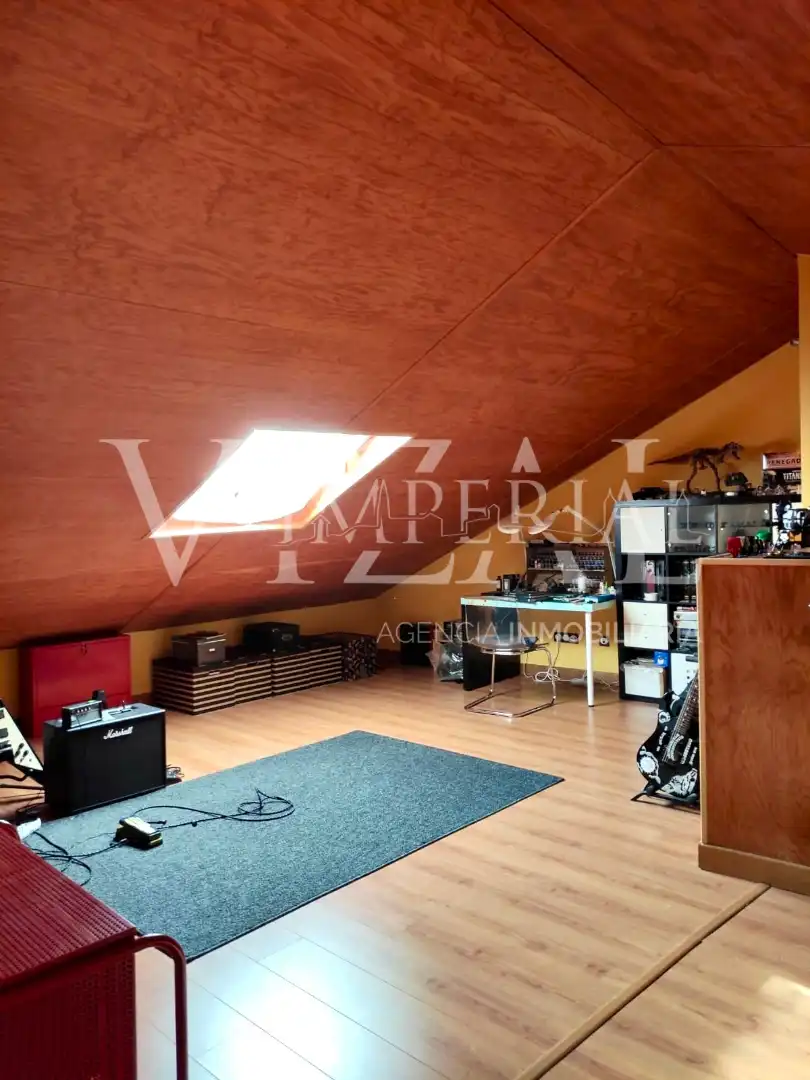 Wohnung zum Verkauf in Ocaña mit Heizung, Privatgarten und Parkett