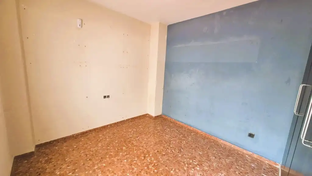 Piso en venta en Torrent con Balcón