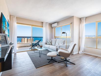 Sala d'estar de Pis en venda en Benidorm amb Aire condicionat, Terrassa i Moblat