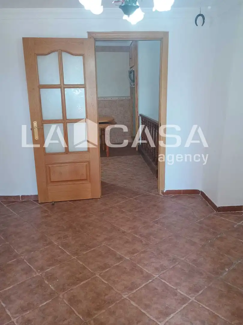 Houses for sale in Algeciras  with Terrace and Balcony