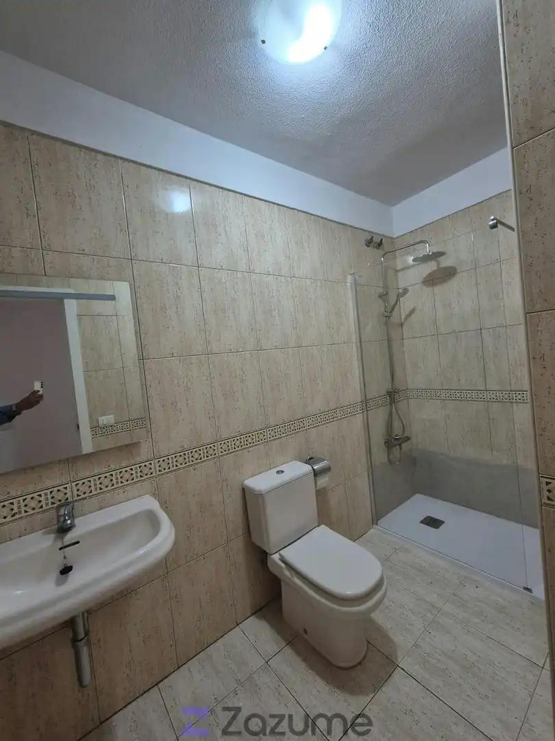 Bathroom of Flat for rent in El Rosario  with Terrace and Oven