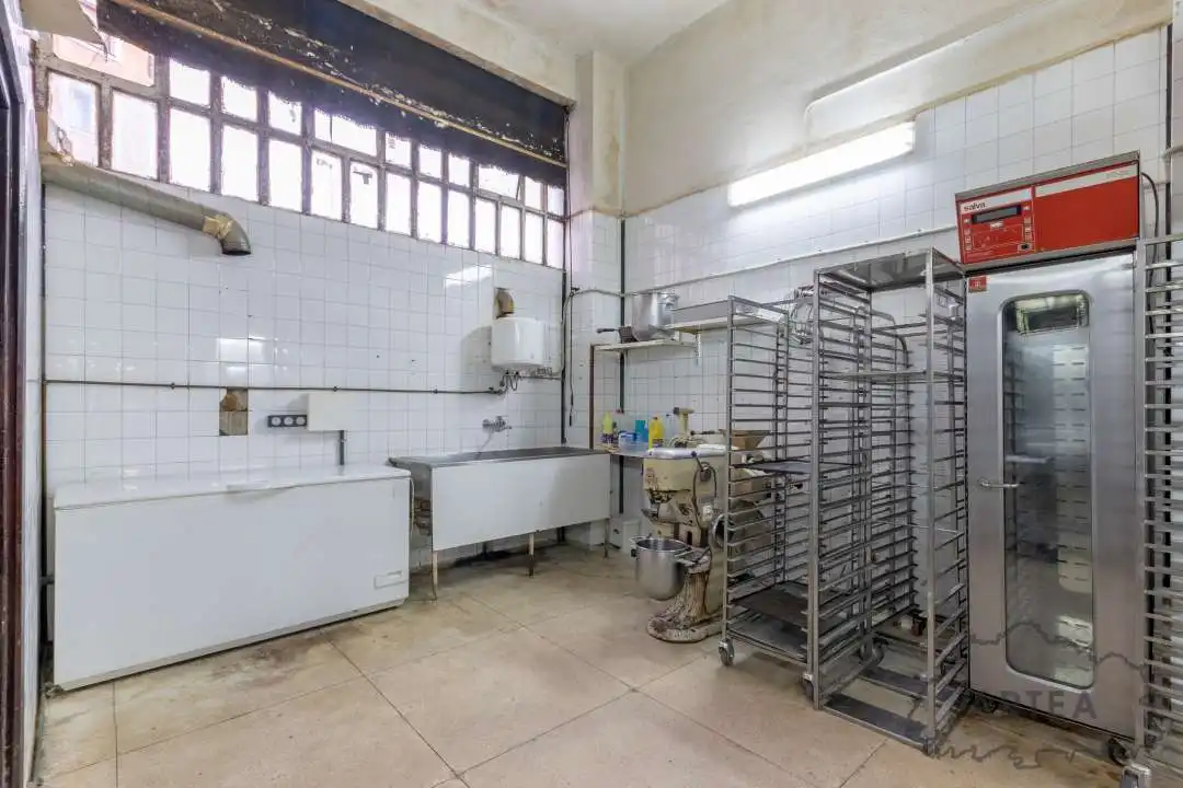 Cocina de Local en venta en Bilbao  con Amueblado
