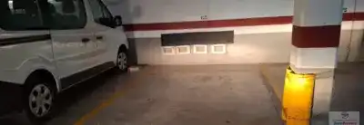 Parking de Piso en venta en Emperador con Calefacción y Balcón