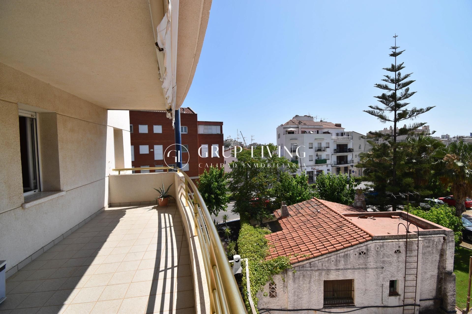 Exterior view of Flat to rent in Sitges  with Air Conditioner, Heating and Private garden