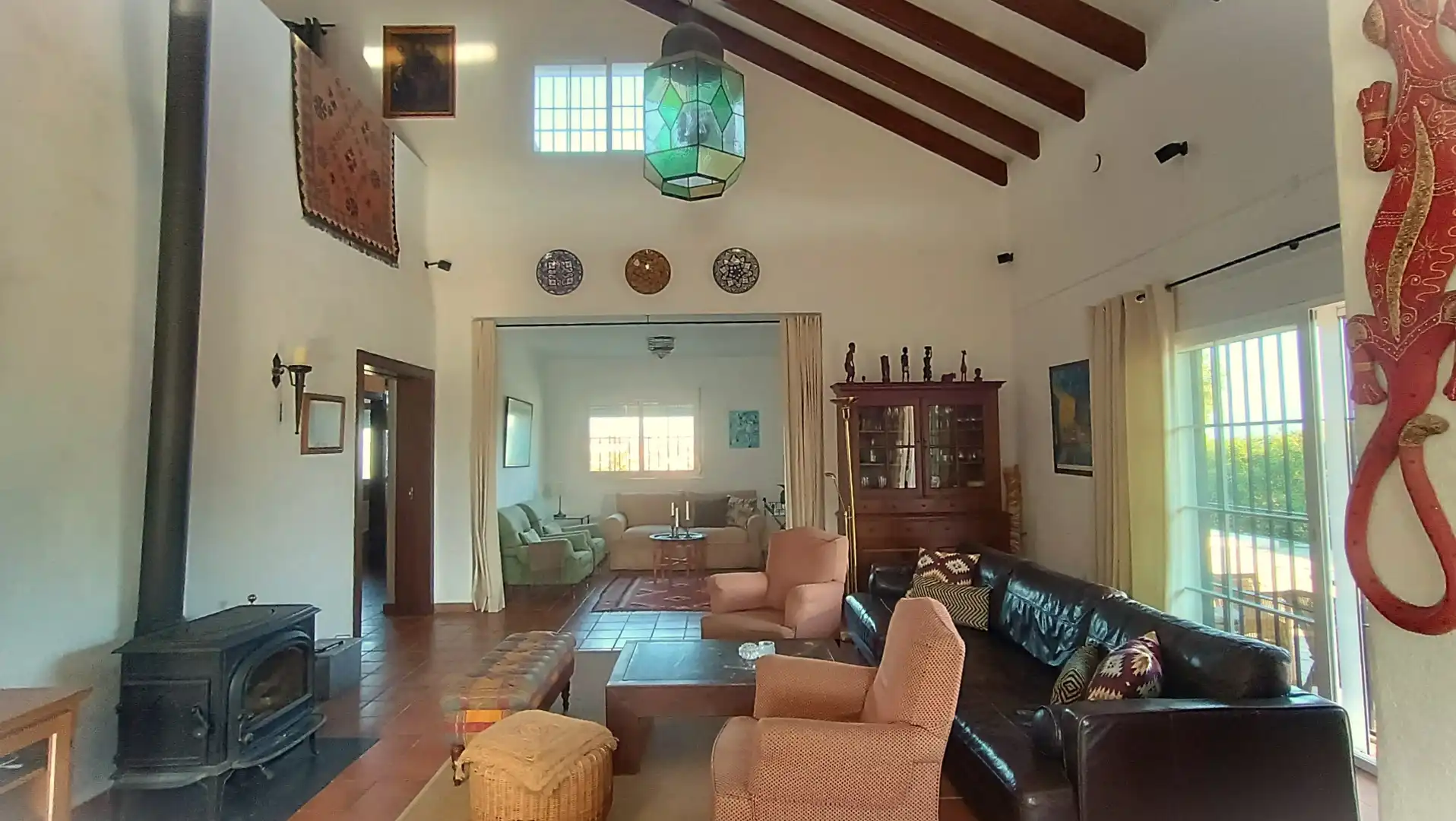Sala de estar de Finca rústica en venta en Estepona con Aire acondicionado, Calefacción y Jardín privado