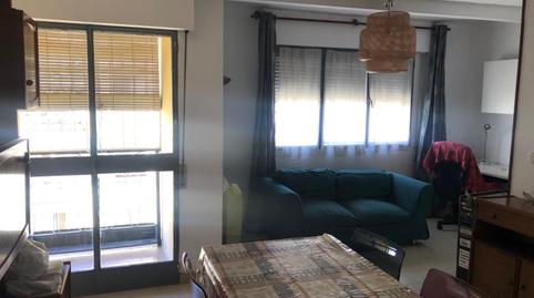 Foto 4 de Piso en venta en  Sevilla, 40, La Trinidad, Málaga Capital