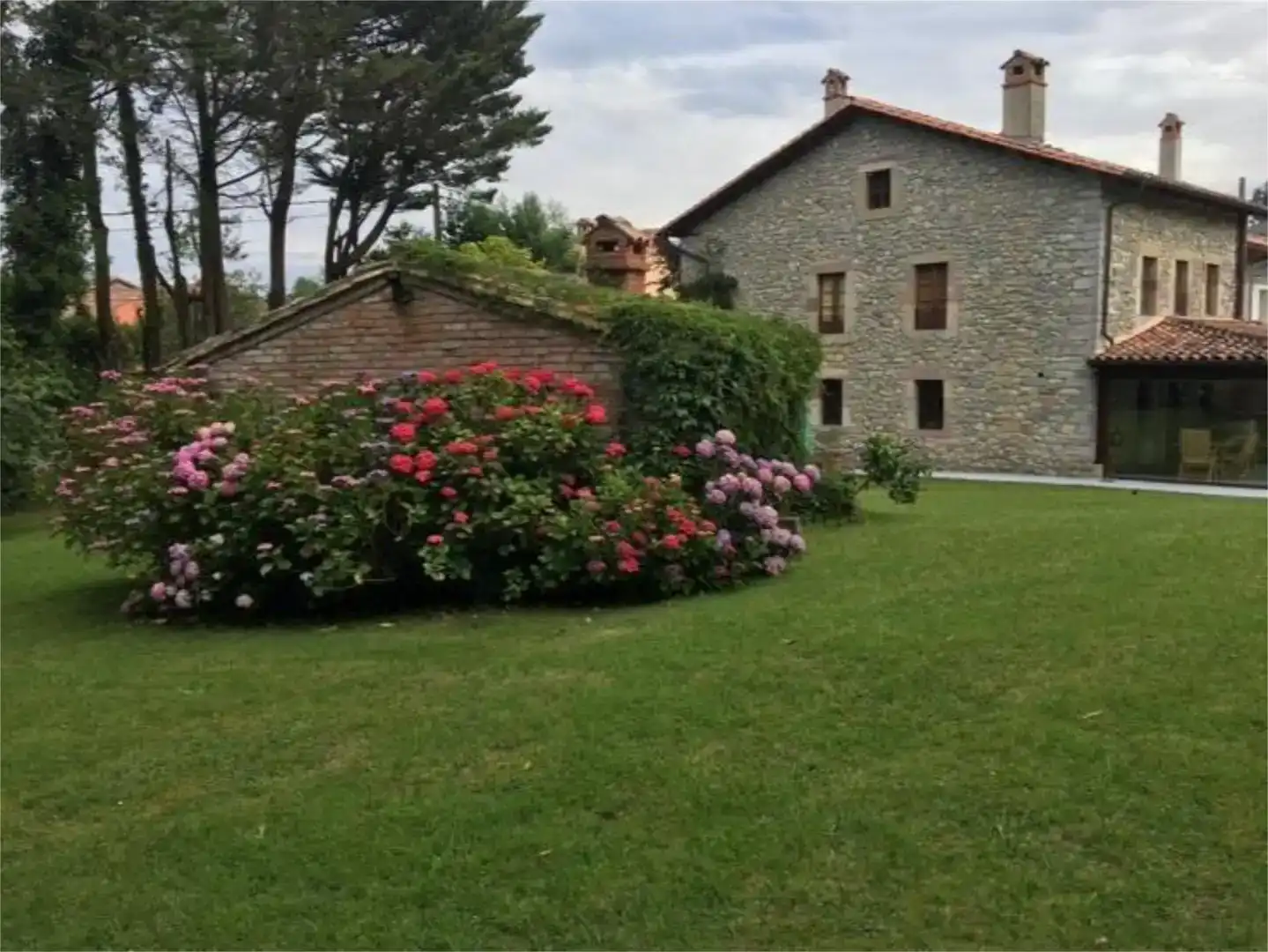 Jardí de Finca rústica en venda en Val de San Vicente  amb Balcó