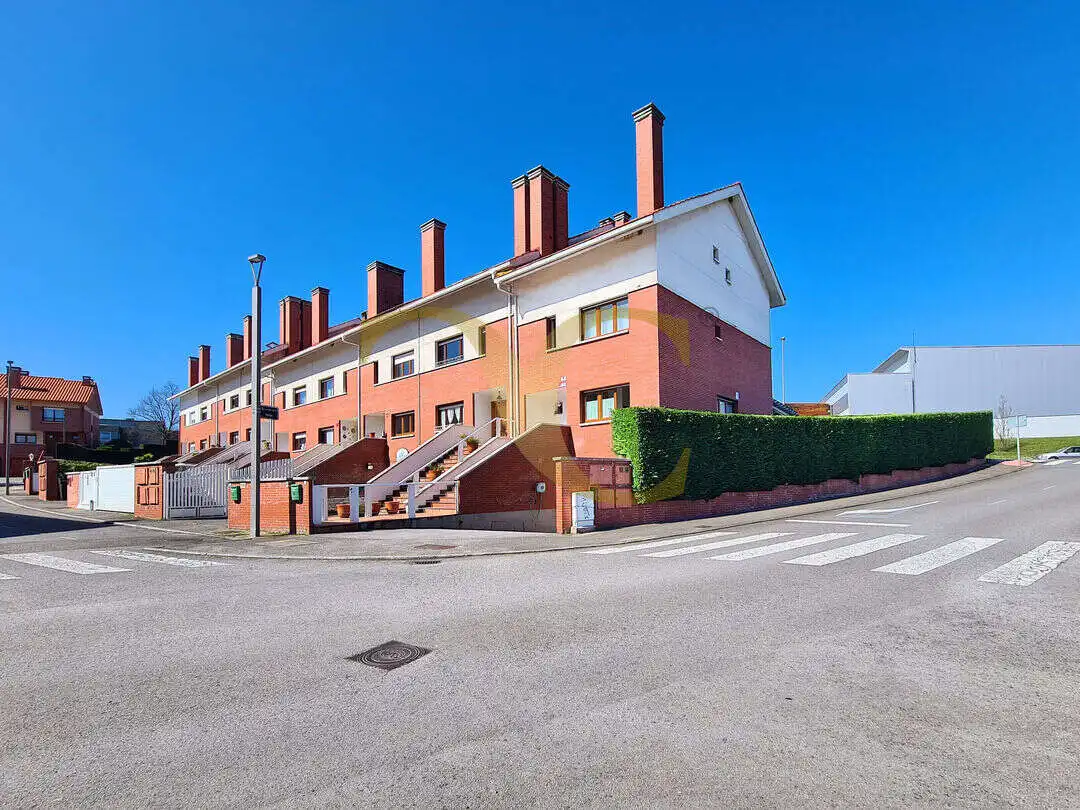 Detached house with garden for sale in Camino de la Belga, imagen 53