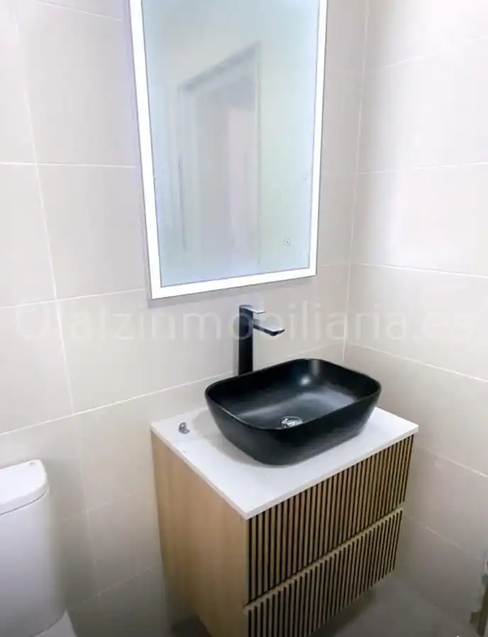 Bathroom of Flat for sale in Laudio / Llodio  with Heating and Terrace