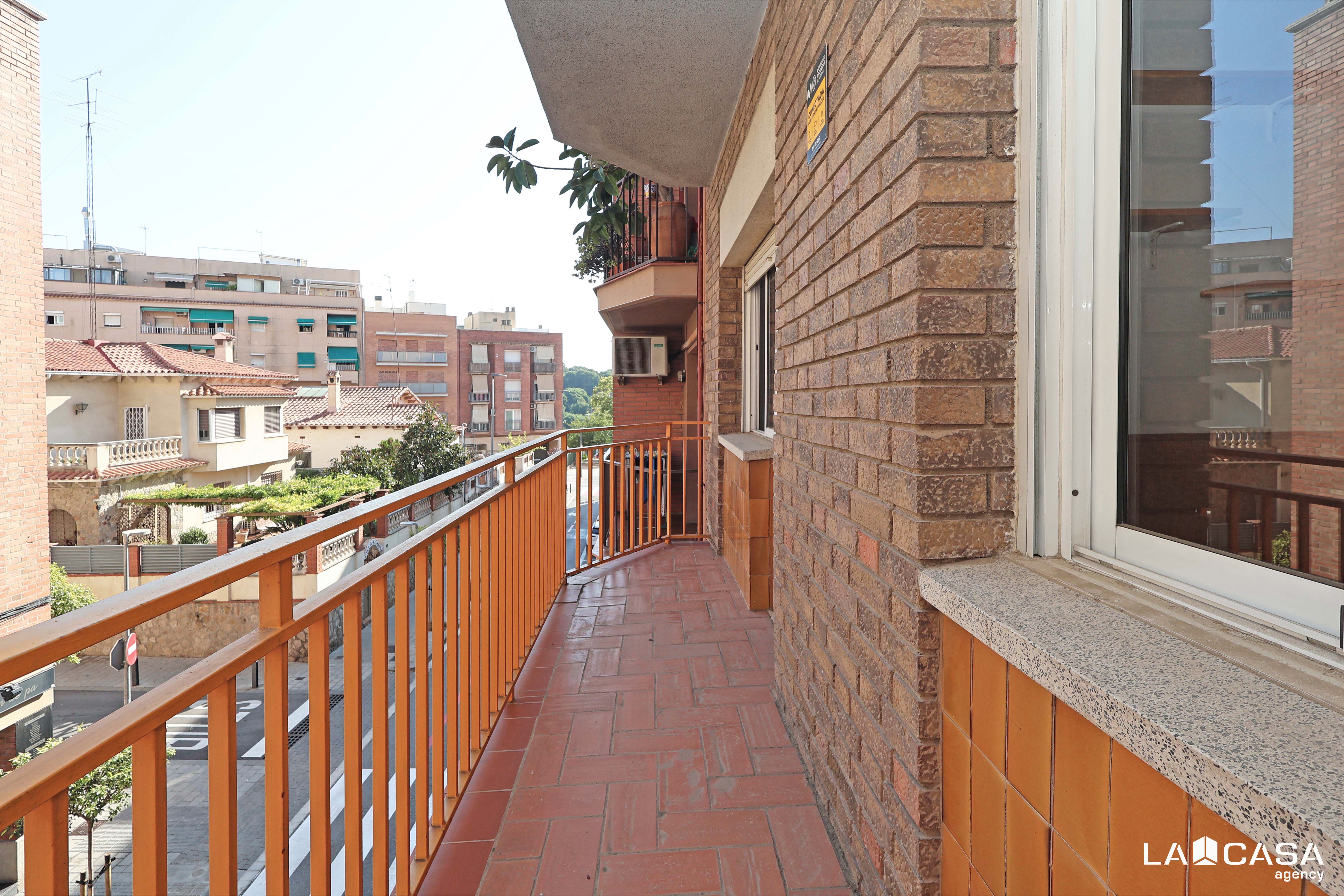 Bedroom of Flat for sale in Esplugues de Llobregat  with Terrace and Balcony