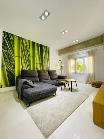 Piso en Alquiler en Calle de Portugal en Ensanche - Diputación