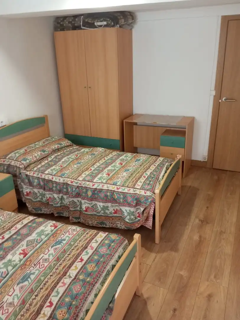 Schlafzimmer von Wohnung zur Miete in Galende